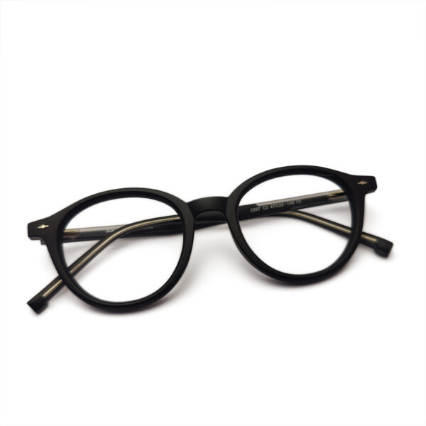 Black Color Round Shape Eyeglasses