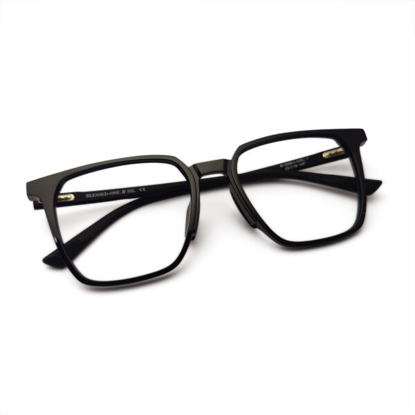 New Fashionable Eyeglasses