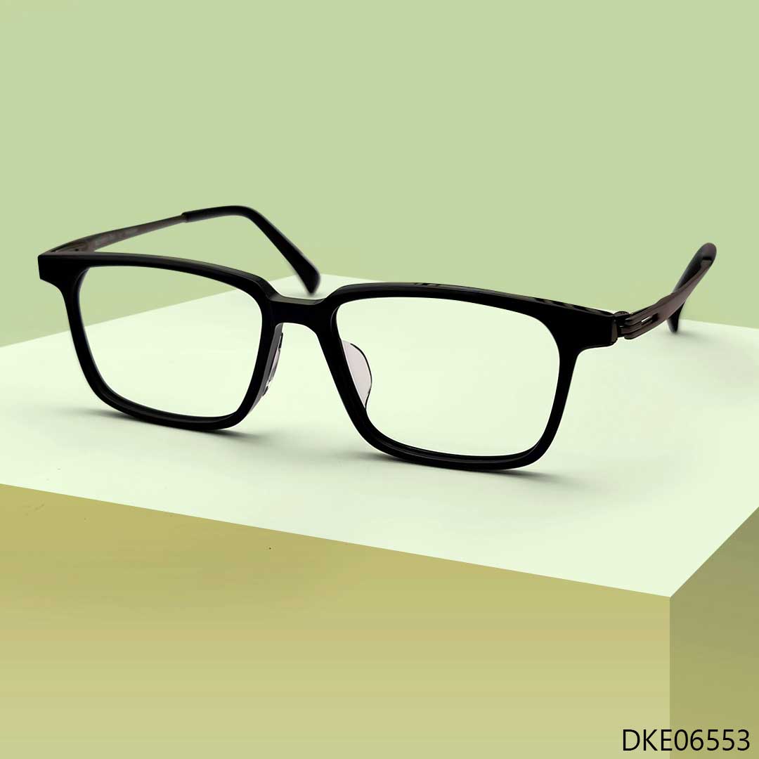 New Fashionable Designer Eyeglasses