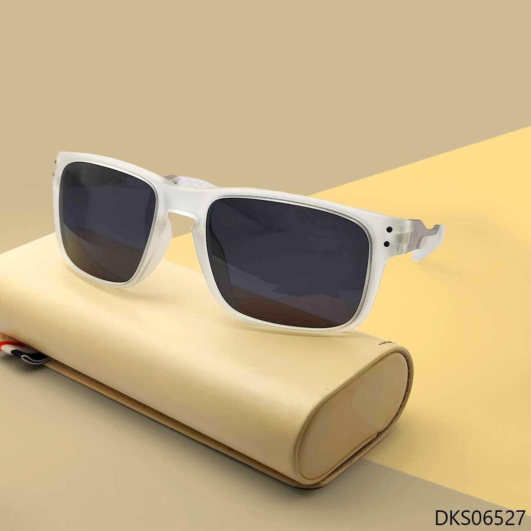 Transparent Color Fashionable Sunglasses