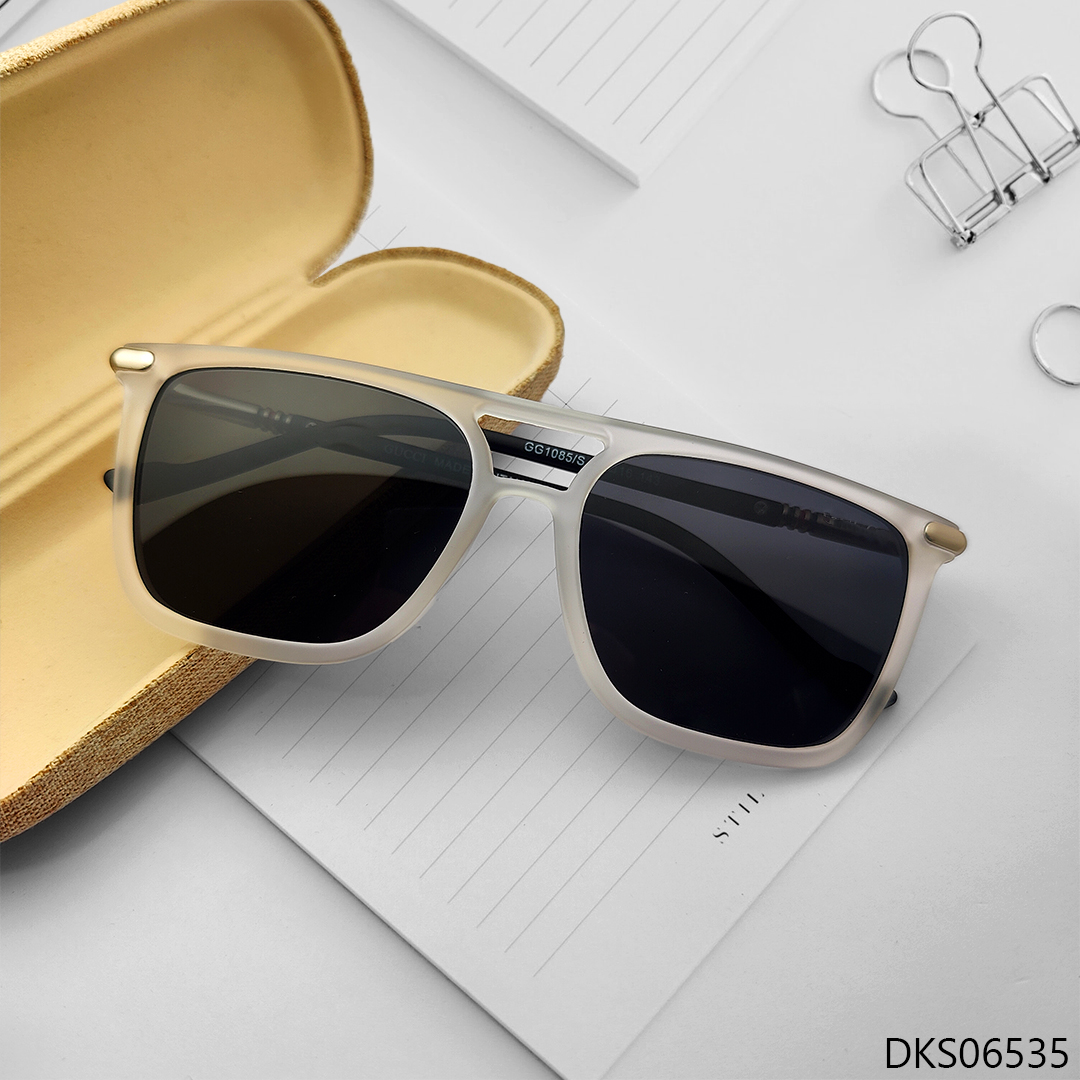 Light Weight Premium Quality Sunglasses