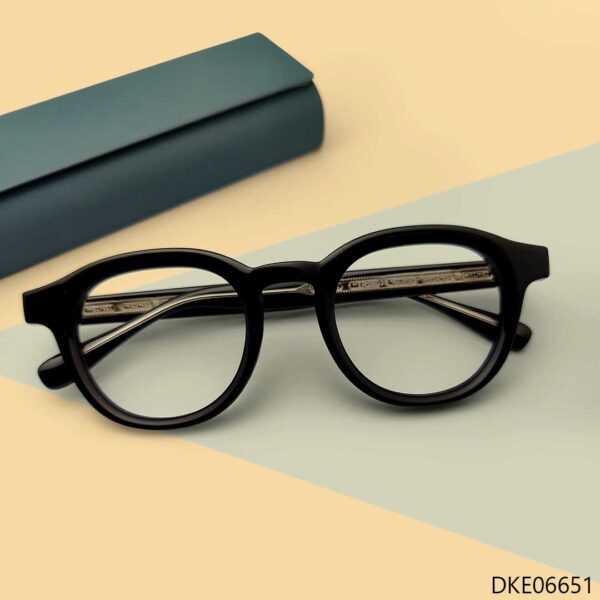 Round Shape Eyeglass