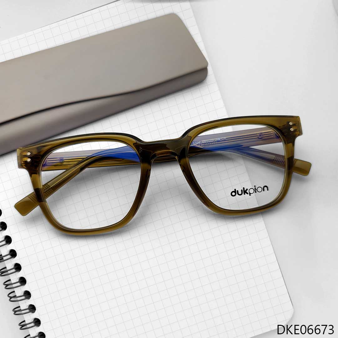 Brown Transparent Color Eyeglass