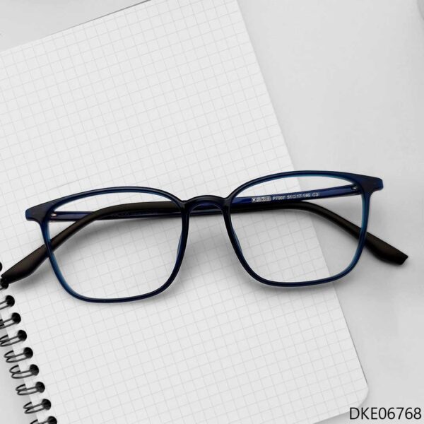 Light Weight Blue Transparent Eyeglasses