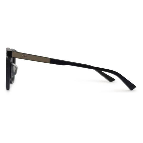 New Fashionable Eyeglasses