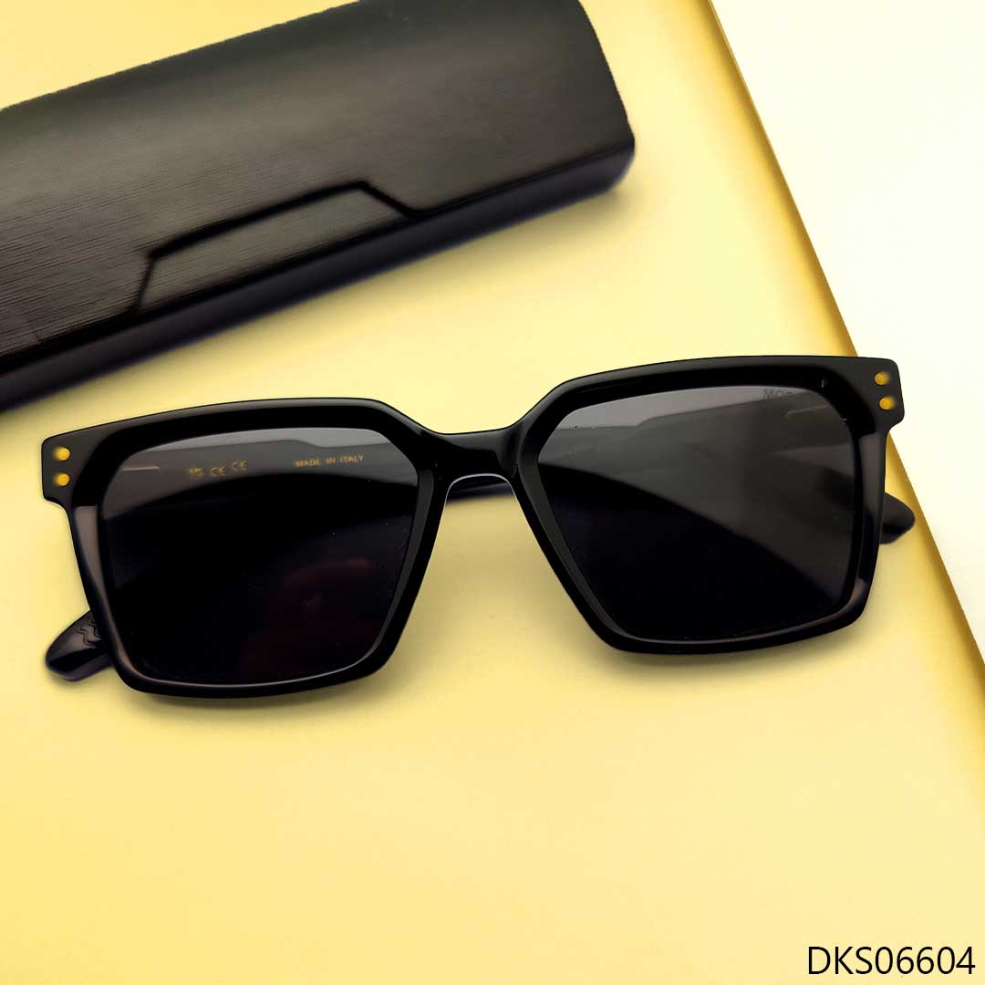 Gorgeous Design Black Sunglasses