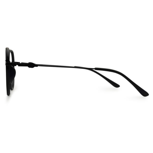 Black Color Round Shape Eyeglasses