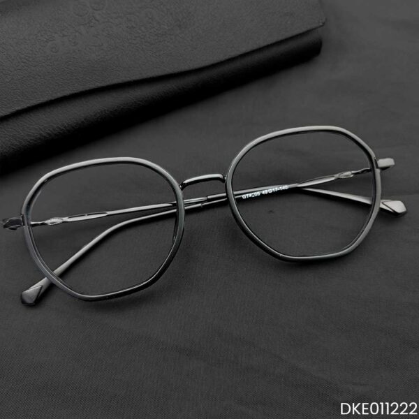 Light Weight Black Color Eyeglasses