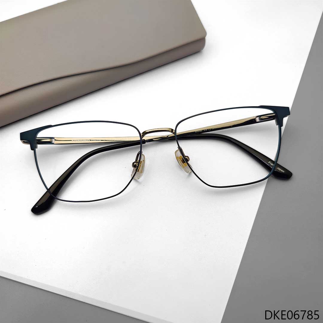 Black Color Light Weight Eyeglasses