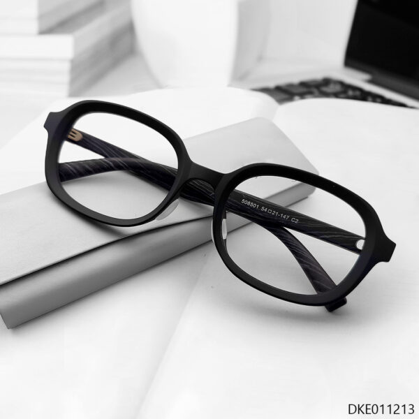 Trendy Design New Arrived Eyeglasess
