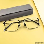 Premium Quality Comfortable Eyeglass