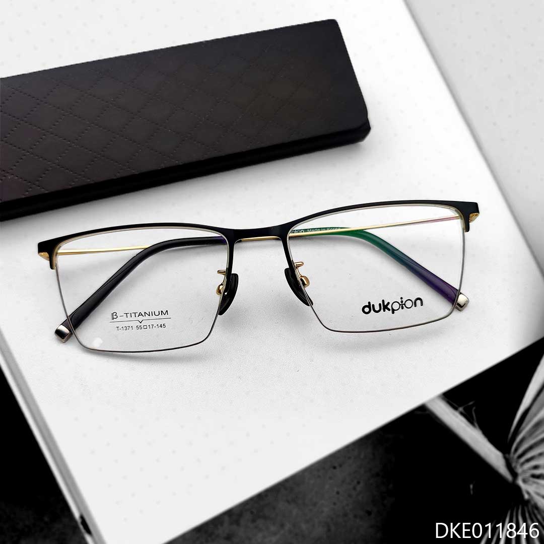Light Weight Fashionable Eyeglasses