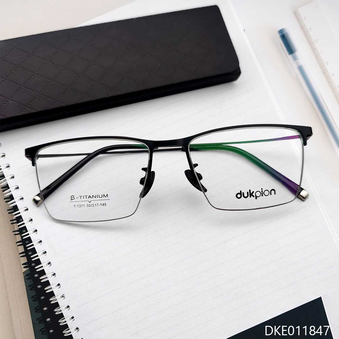 Premium Quality Light Weight Eyeglass