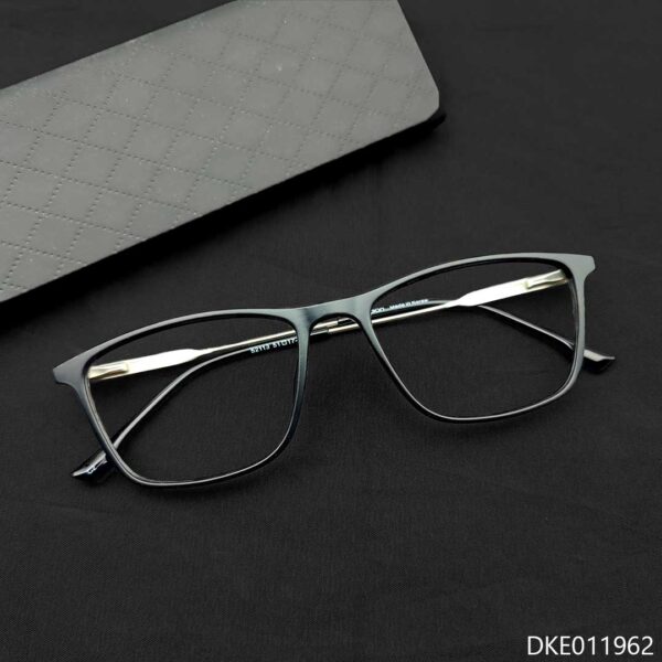 Black color Stylish Eyeglasses Frame