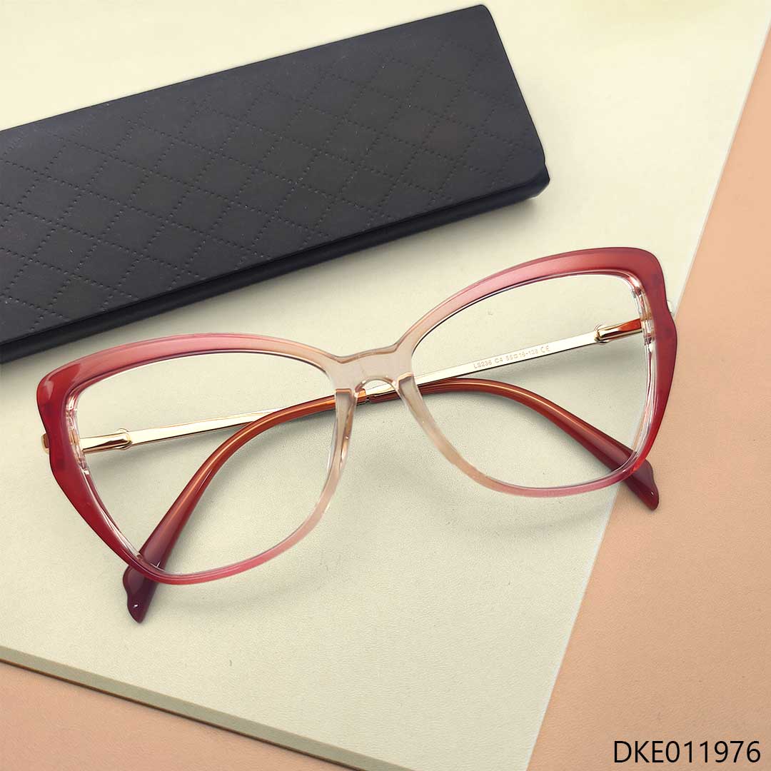 Most Fashionable Woman Eyeglasses