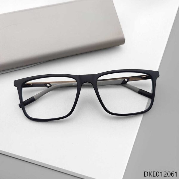 New Arrived Stylish Square Eyeglasses