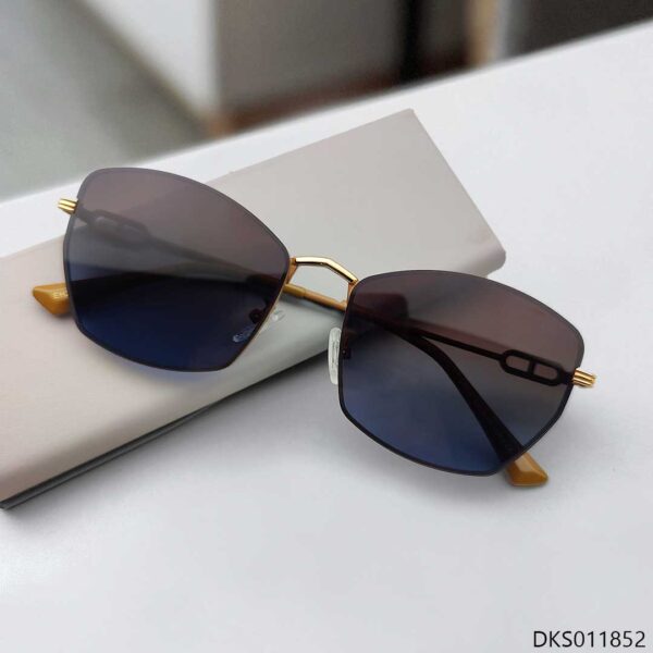 Most Fashionable Woman Sunglasses