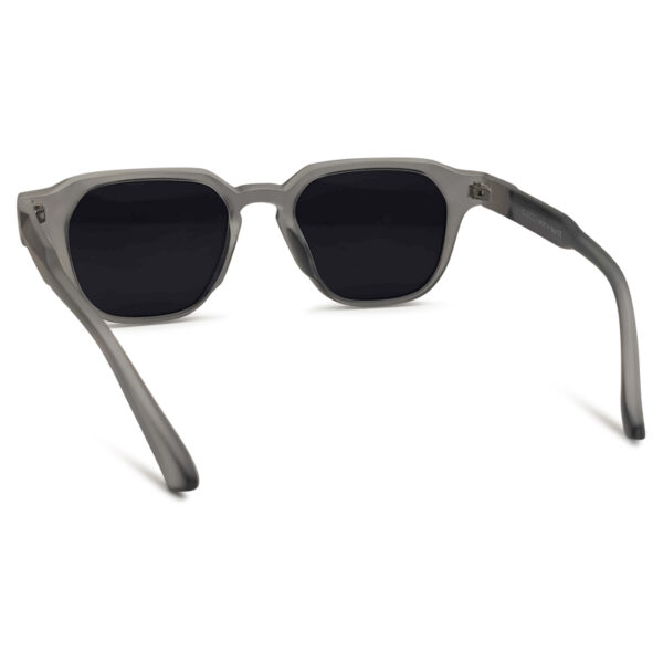 Square Shape Fashionable Sunglasses