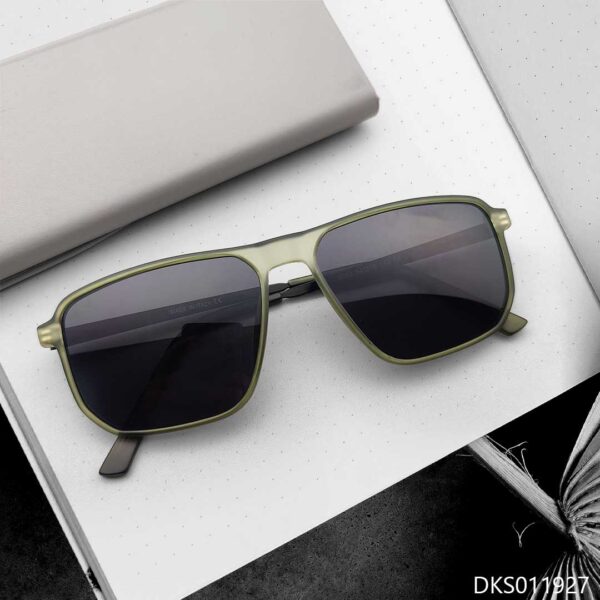 Light Weight Stylish Sunglasses