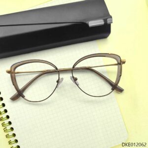 Cat Eye Shape Eyeglass