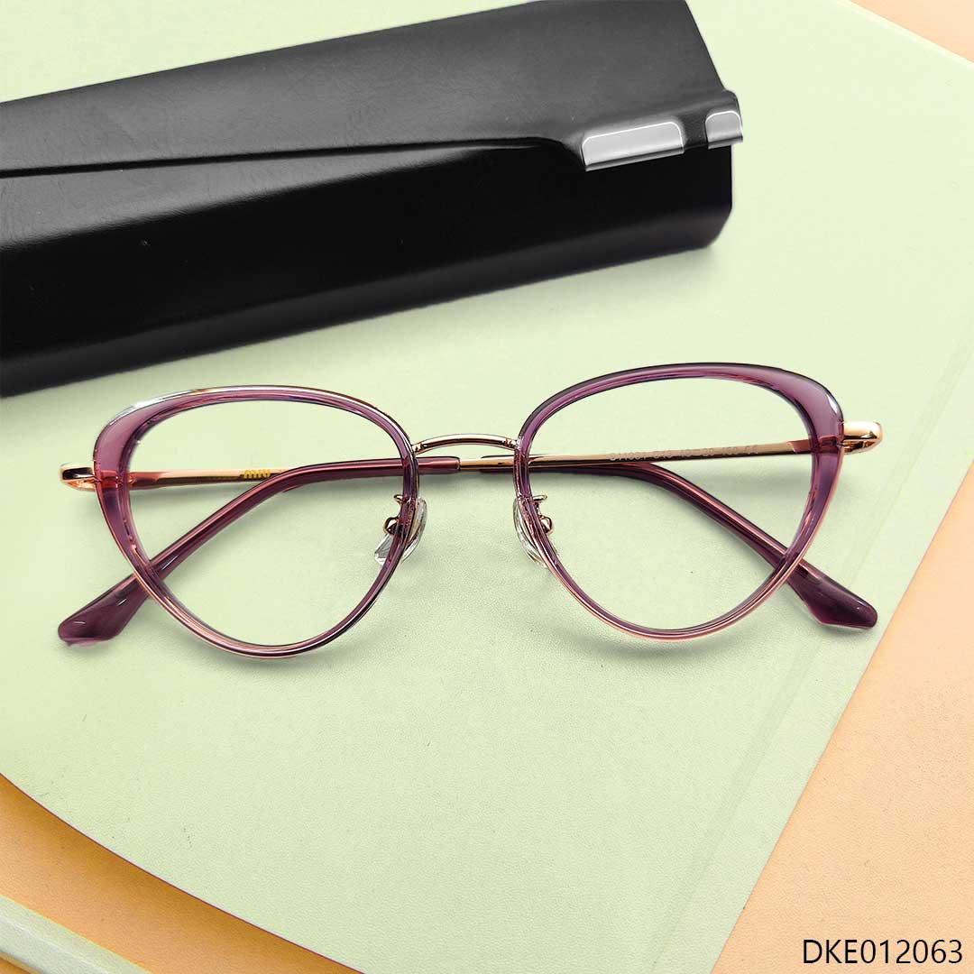 New Arrival Woman Eyeglasses
