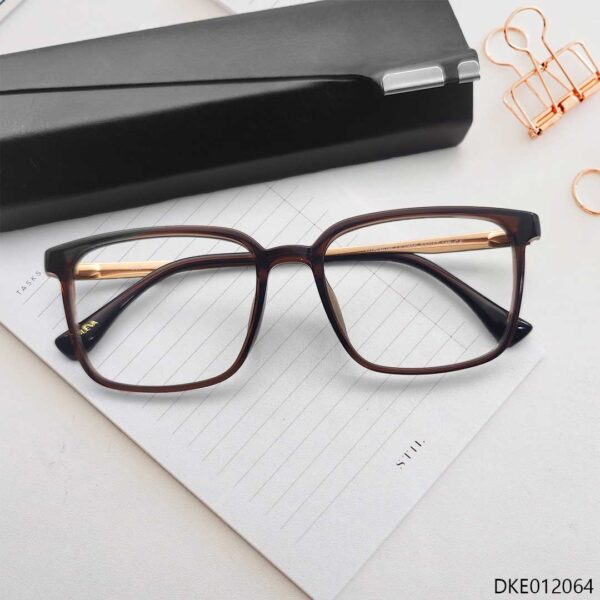 Gorgeous Design Fashionable Eyeglass