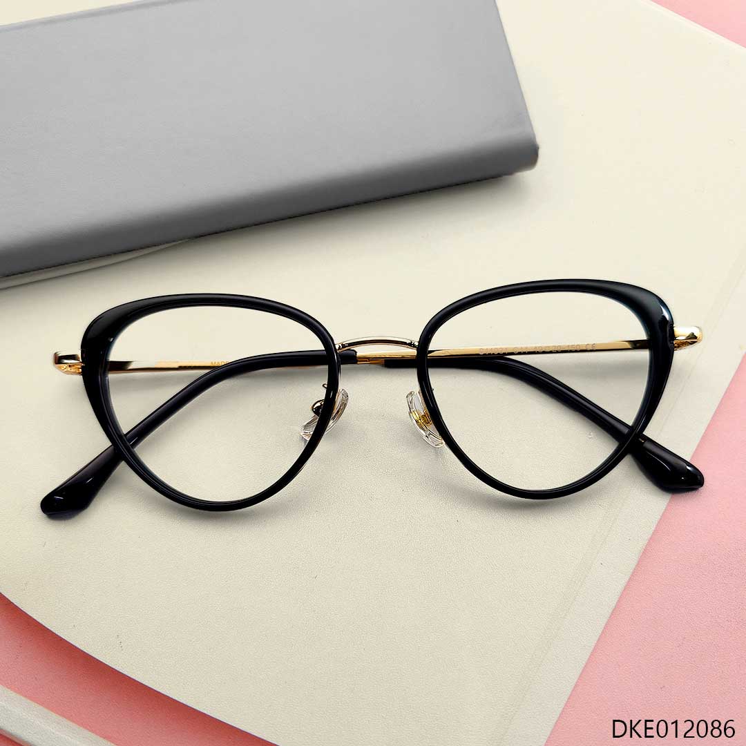 Cat Eye Shape Eyeglass