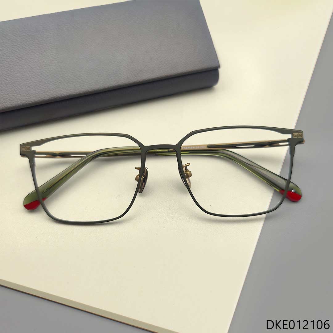 Premium Quality Titanium Eyeglass