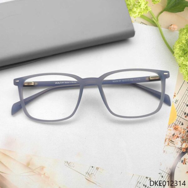Light Weight Premium Eyeglass