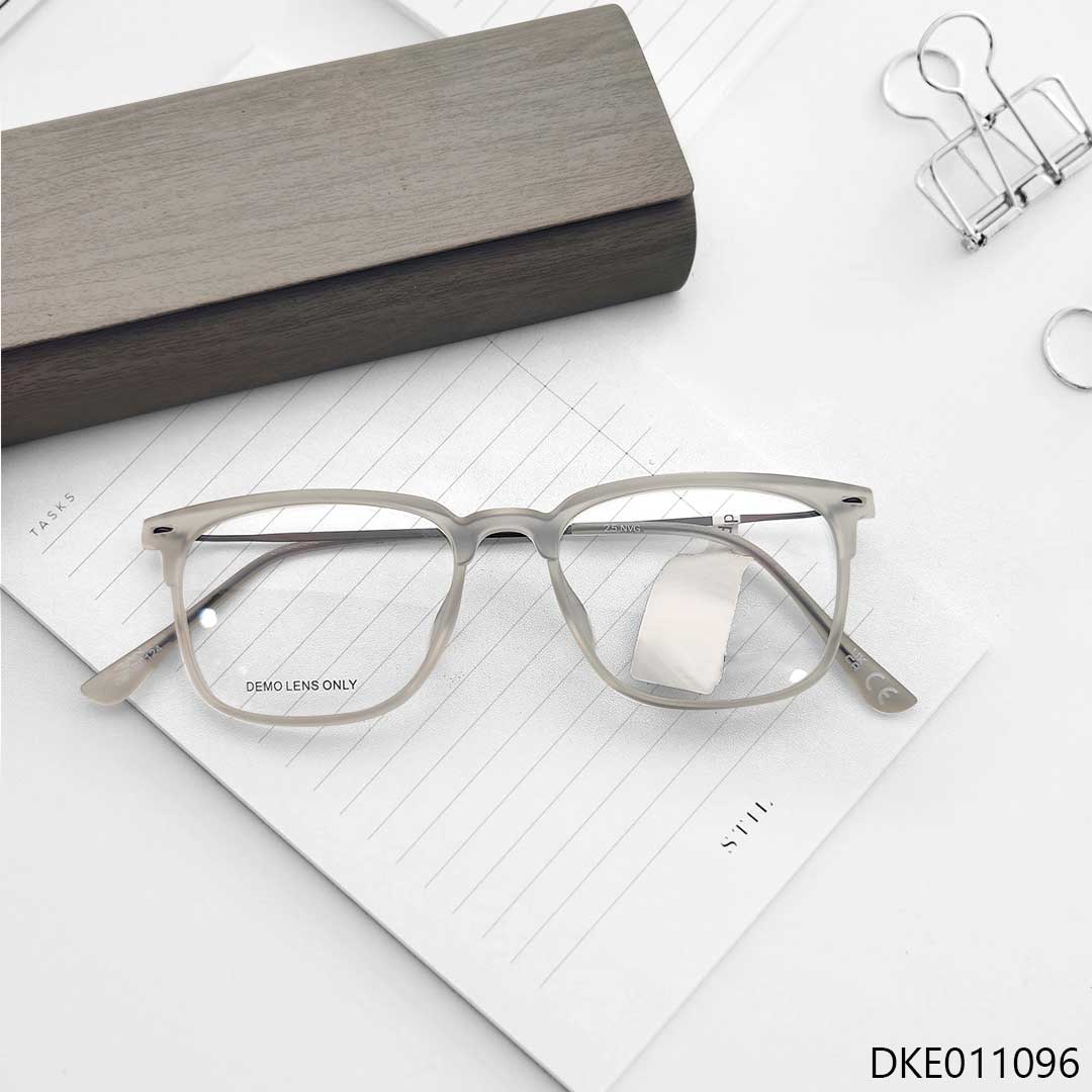Fiber & Metal Mixed Transparent Eyeglass