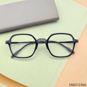 Black Transparent Color Eyeglass