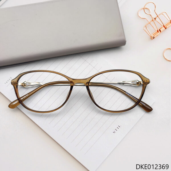 Semi Round Shape Premium Eyeglass