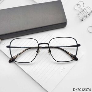 Light Weight Titanium Built Eyeglass