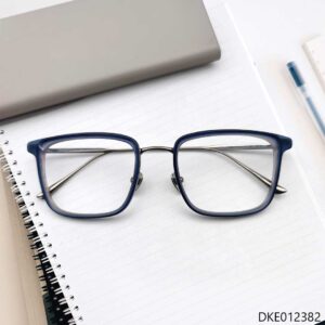 Premium Quality Titanium Built Eyeglass
