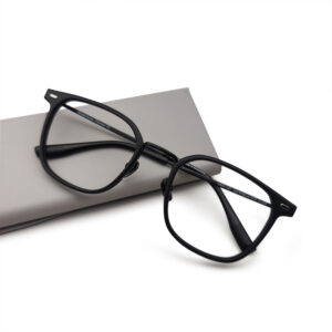 New Arrival Titanium Built Eyeglass