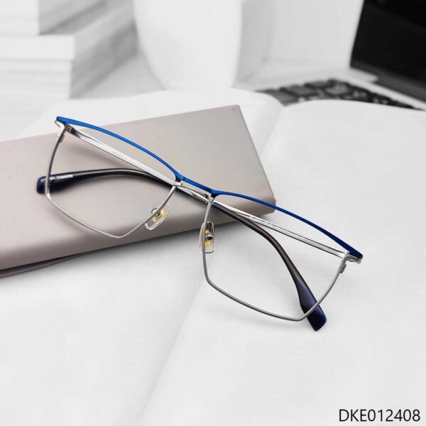 Light Weight Gorgeous Eyeglass