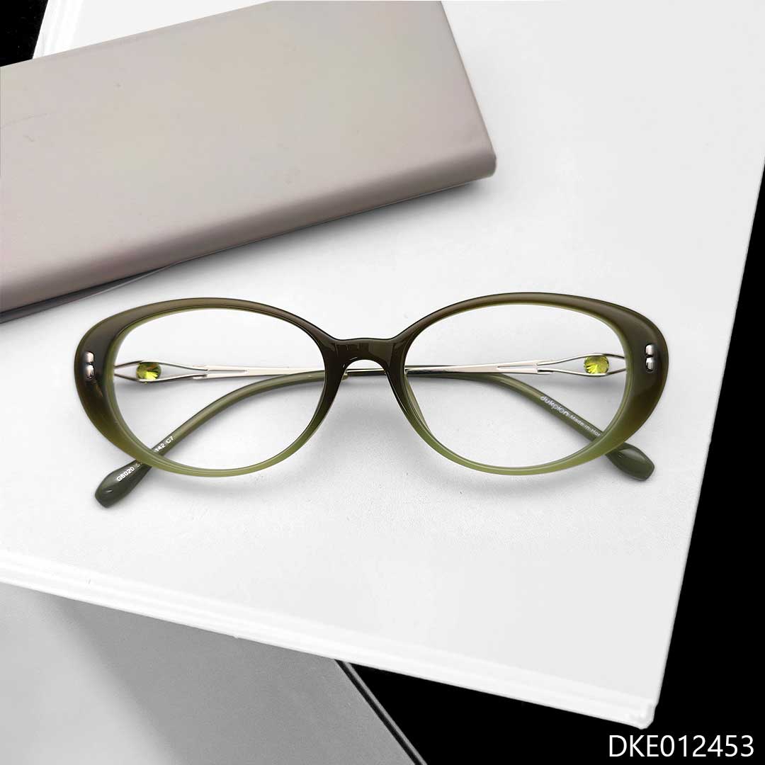 Olive Gradian Color Woman Eyeglass