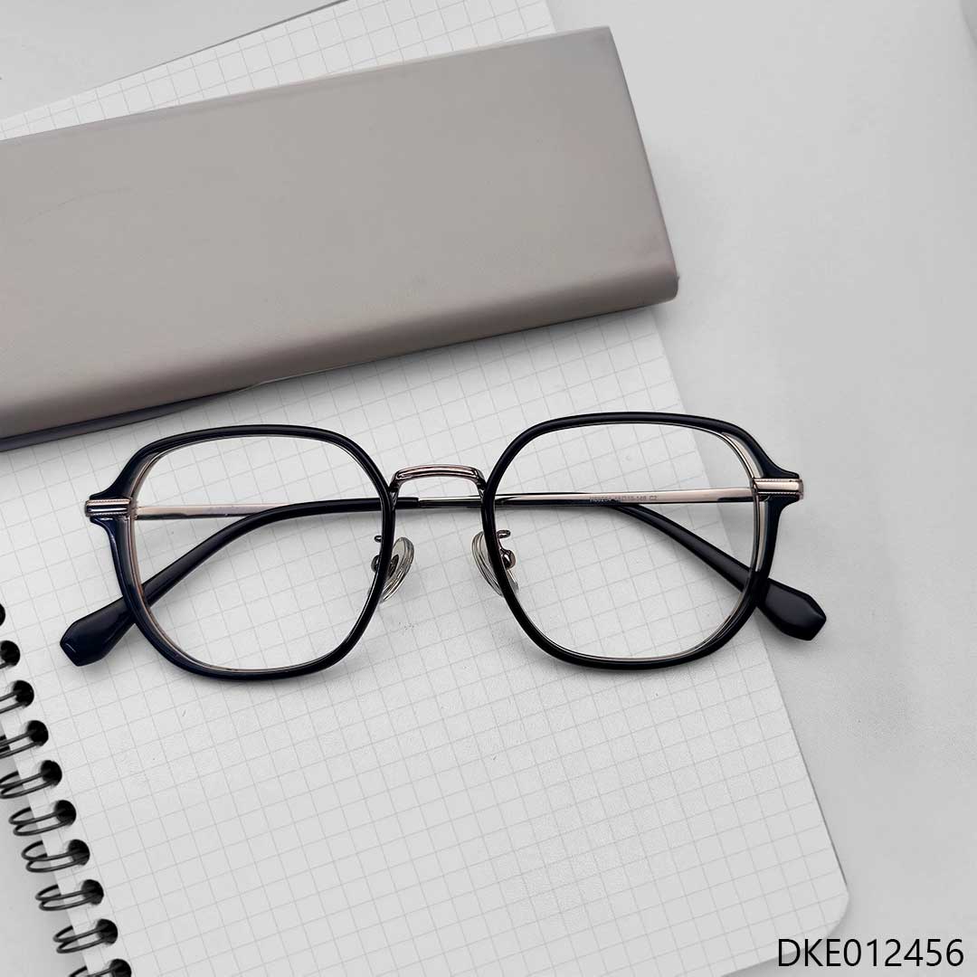 Premium Quality Stylish Eyeglass