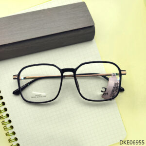 Black Color Square Shape Light-Weight Eyeglass