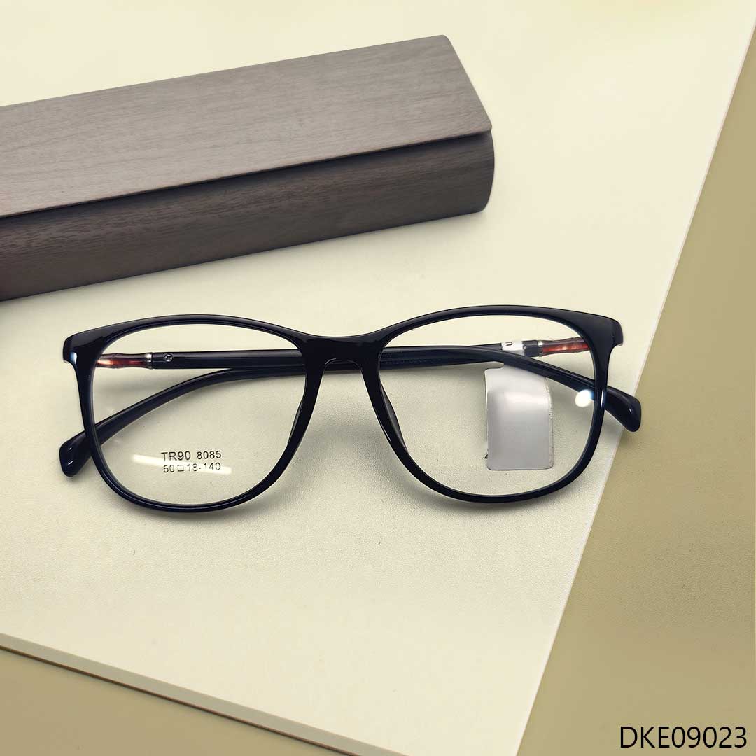 New Arrived Black Color Premium Eyeglass